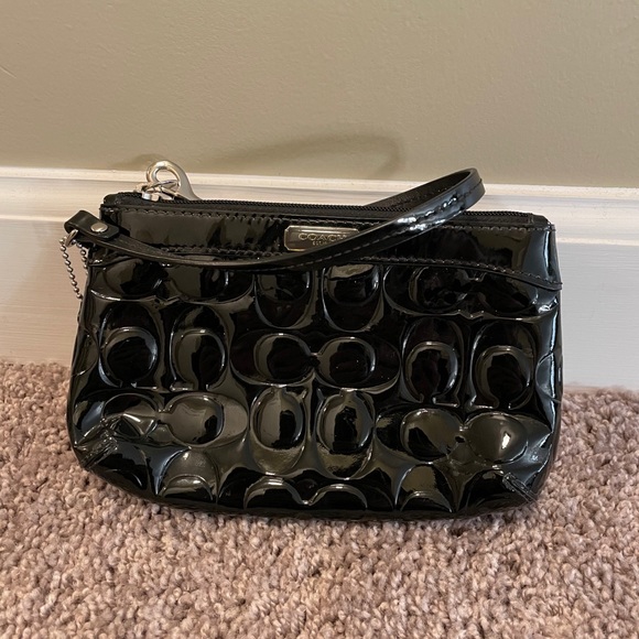 Coach Black Patent Leather Wristlet - Picture 1 of 2
